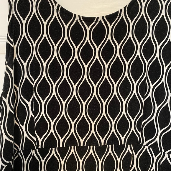 JM Collection Summer Shift 2X - Picture 2 of 3